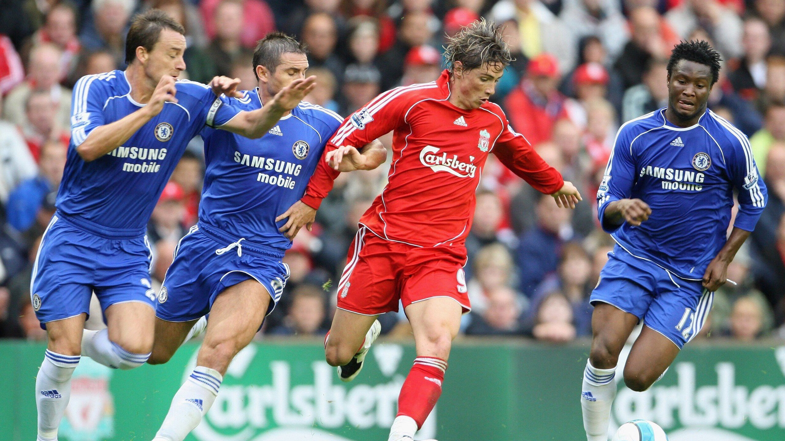 英超争冠焦点战，阿根廷旋风如何冲垮巴萨足球哲学？