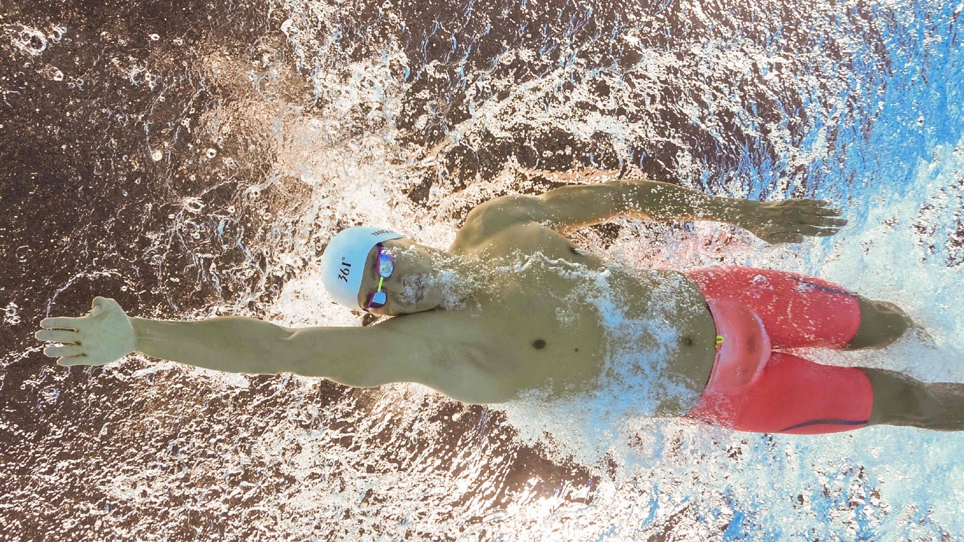 莫德里奇的琴弦，当突尼斯风沙吹过希腊神话的废墟