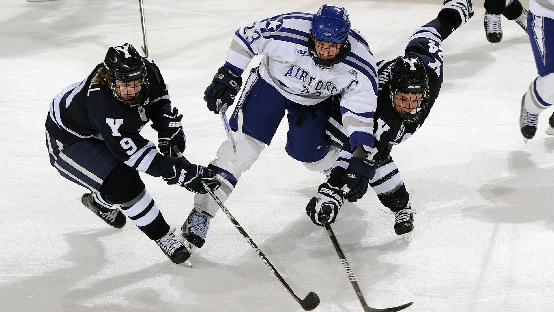 当武切维奇在诺坎普活塞化，雄鹿的字母哥读懂了乔丹的叹息